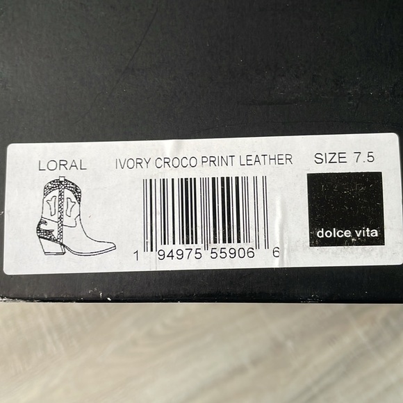 Cowboy boots - Picture 10 of 10